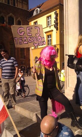 7 zatrzymanych po manifestacjach - 17