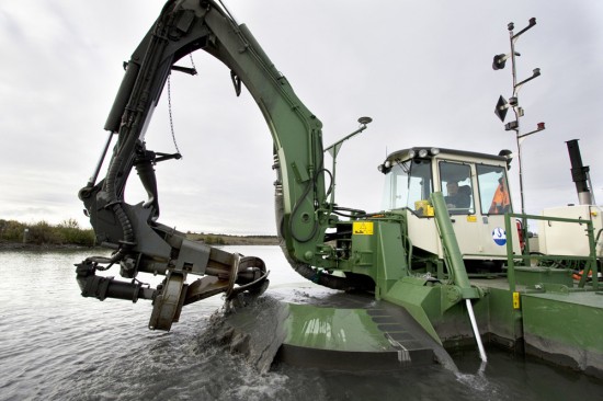 Nowoczesny robot pogłębi Odrę - 1