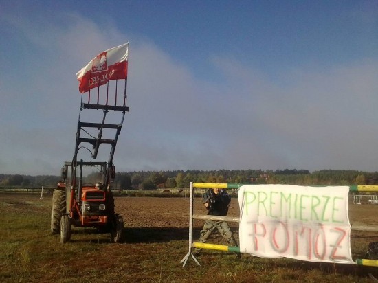 Protestują przeciw kolejom (Zobacz) - 1