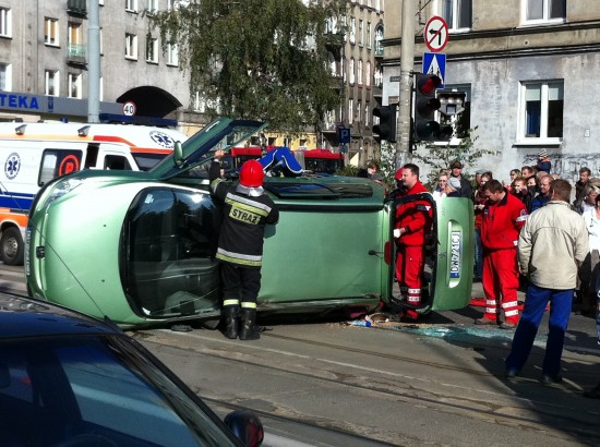 Radiowóz zderzył się z samochodem - fot. Ariel Wolanowski 