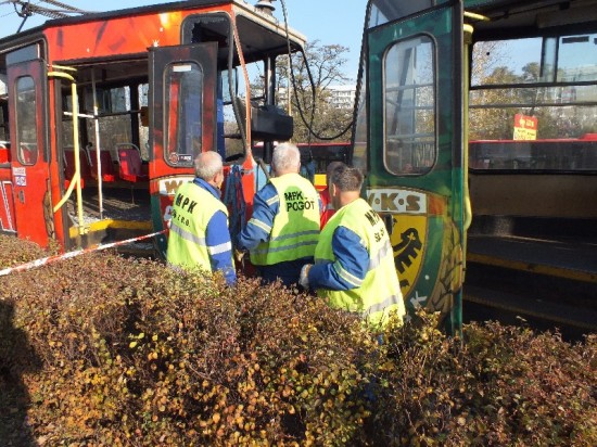 Wypadek tramwajów: 33 osoby ranne - 3