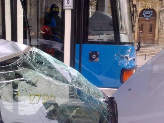 Groźny wypadek tramwaju - Fot. Krzysztof Horwat