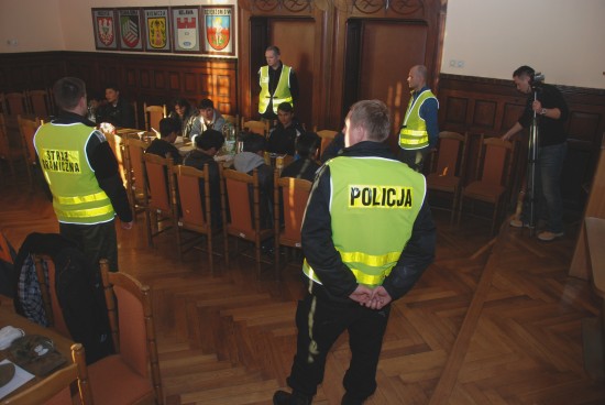 Afgańczycy w transporcie mandarynek  - 2