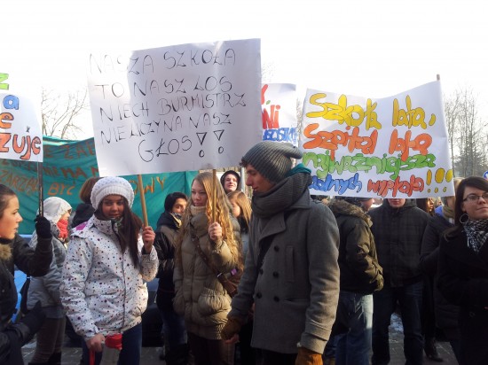 Protest uczniów z Bogatyni  - fot. Piotr Słowiński