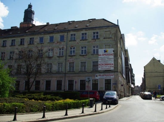 Kamienice niszczone przez wandali - fot. Katarzyna Górowicz