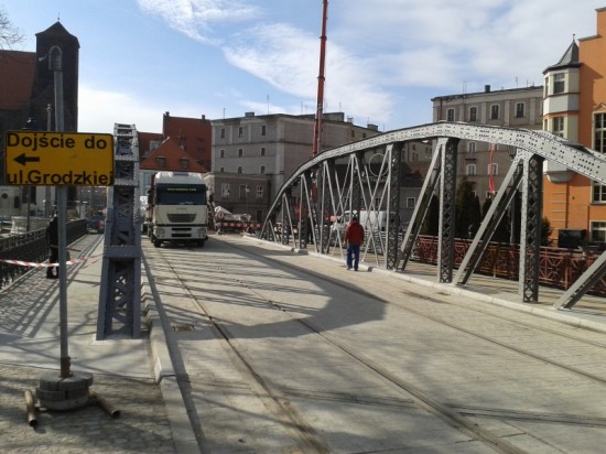 Wpadł we Wrocławiu do Odry - fot. archiwum prw.pl