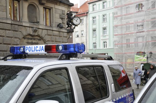 Rzucił się z nożem na policjantów - Fot. archiwum prw.pl