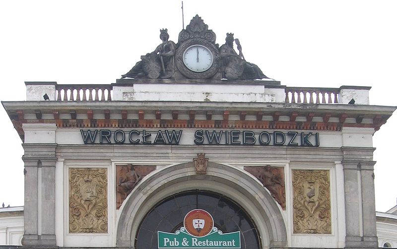 Świebodzki pęka w szwach - fot. Wikipedia