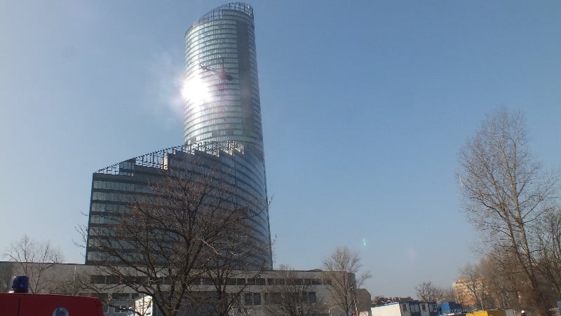 Śmigłowiec nad Sky Tower (Zobacz) - 7