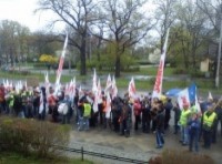 Protest pod supermarketem OBI - Fot. archiwum prw.pl