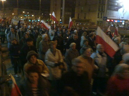 Antyrządowe okrzyki podczas marszu - 4