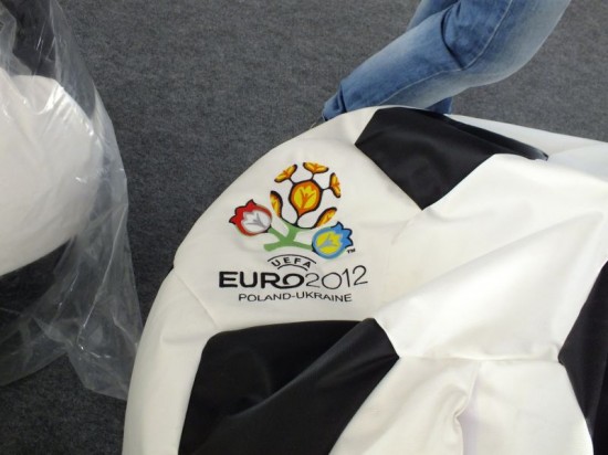 Ruszyły prace przy iluminacji na Euro - 3