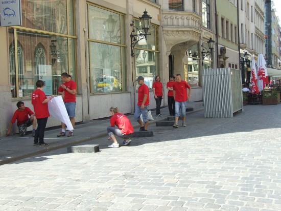 Budują strefę kibica (Zobacz) - 13
