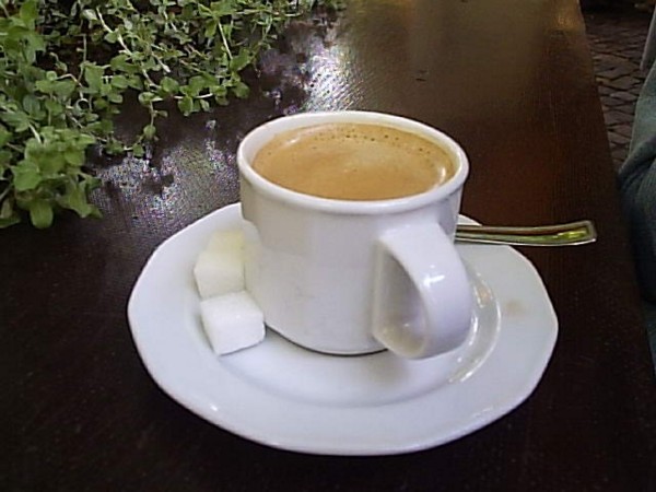 MARKOWA SOBOTA RADIA WROCŁAW ZE SKLEPAMI TCHIBO - Fot. Wikipedia