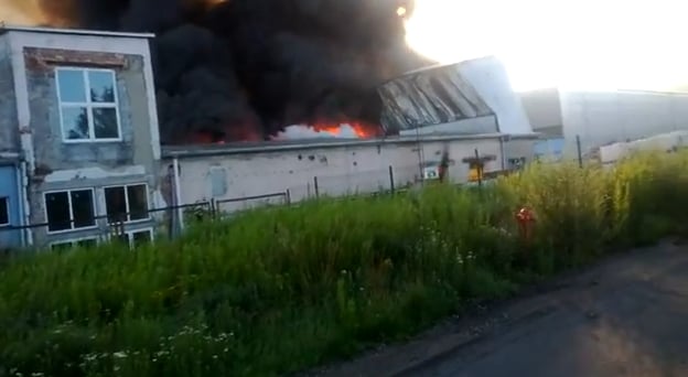 Gigantyczny pożar w Lubaniu (Zobacz) - 0