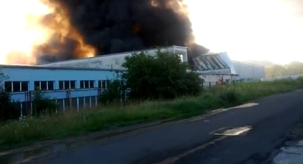 Gigantyczny pożar w Lubaniu (Zobacz) - 4