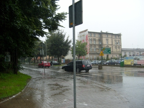 Potężne ulewy pustoszą region - 2