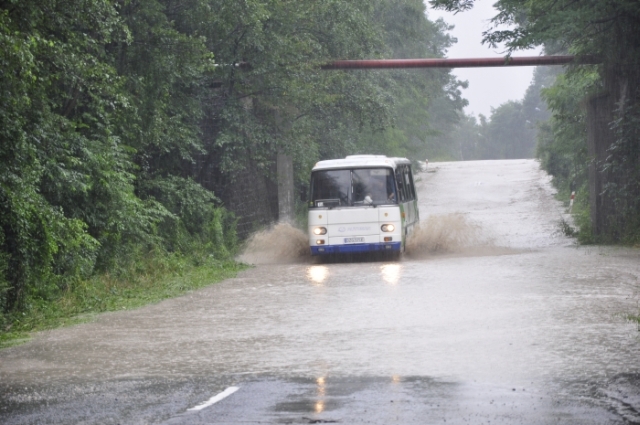 Potężne ulewy pustoszą region - 6