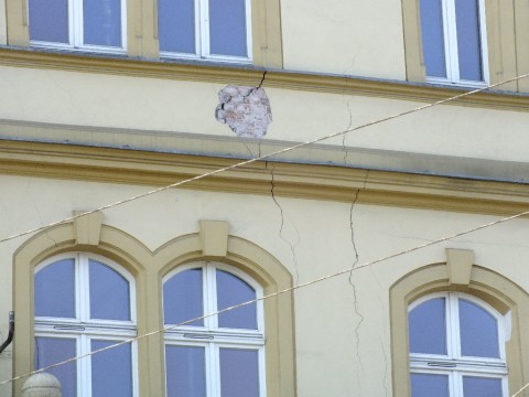 Atrakcyjną kamienicę chętnie sprzedam  - 9