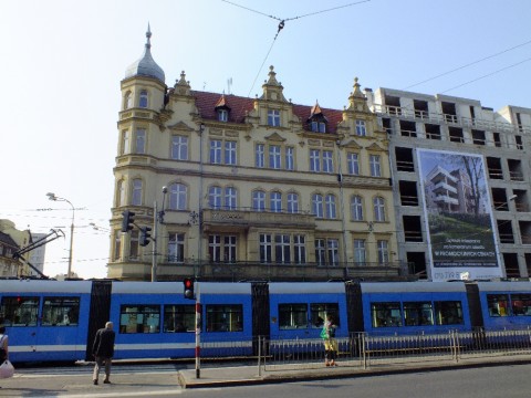 Atrakcyjną kamienicę chętnie sprzedam  - 4
