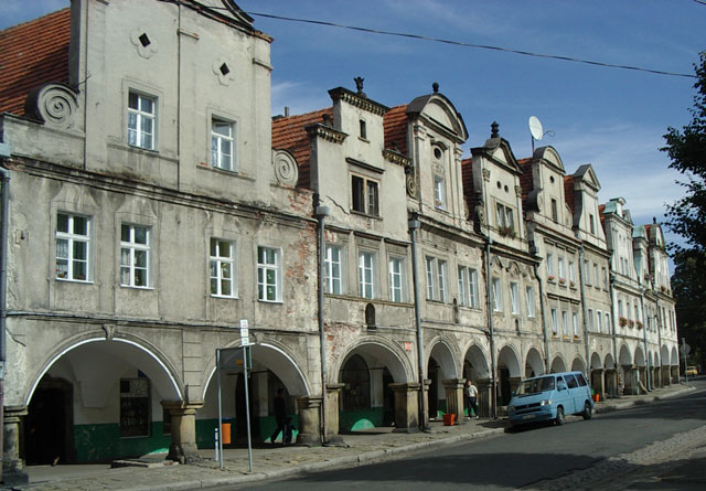 Odnowili rzeźbę Św. Anny - Rynek w Chełmsku/Fot. Wikipedia