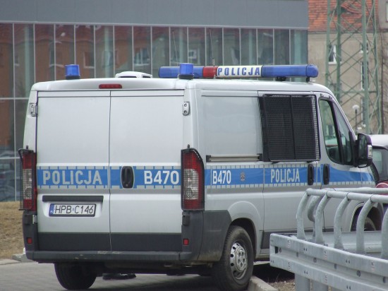 Policjanci na drodze do szkoły - fot. archiwum prw.pl
