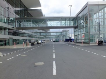 Lotnisko pół roku na plusie - Nowy terminal lotniska we Wrocławiu, fot. prw.pl