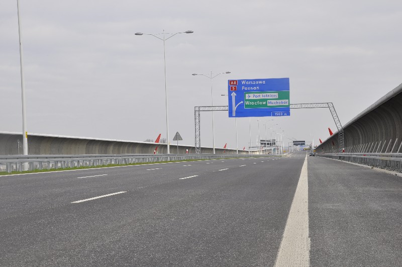 Poślizg na S8 do Oleśnicy - fot. archiwum prw.pl