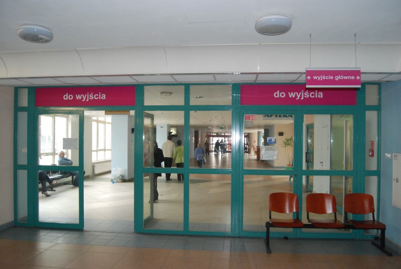 Szpitale zamykają drzwi przed grypą - fot. archiwum prw.pl