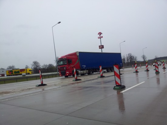 Ciężarówką na A4 nie wyprzedzisz - fot. archiwum prw.pl