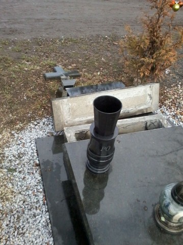 Profanacja grobów w Legnicy (Zobacz) - 2