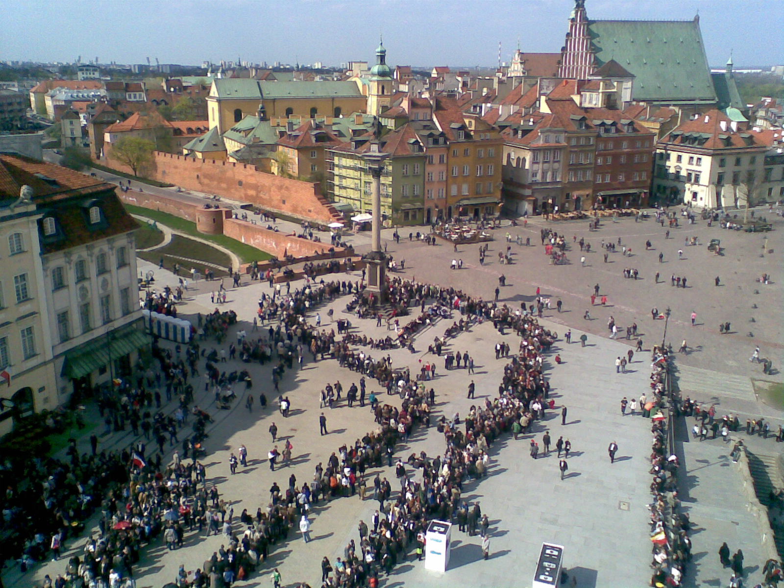 Ludzie jadą do stolicy i są tam razem (Zobacz) – Fot. Monika Jaworska