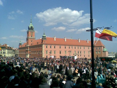 Ludzie jadą do stolicy i są tam razem (Zobacz) - 9