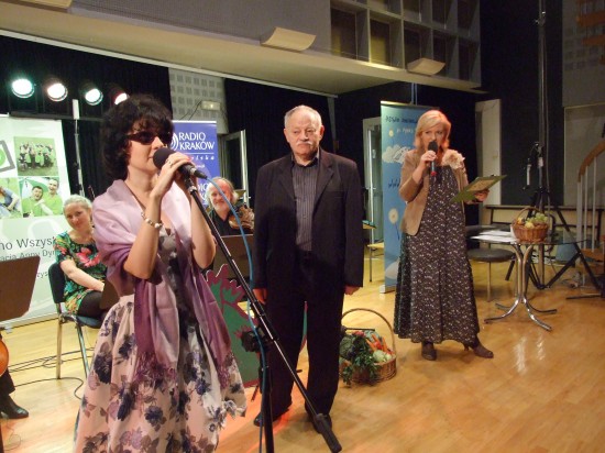 Warto wychodzić do ludzi - 