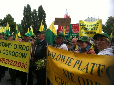 Działkowcy manifestują (ZDJĘCIA) - 2