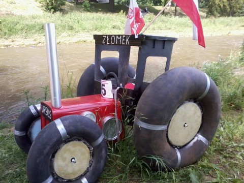 Płynąć byle czym, byle z klasą (Zobacz) - 3