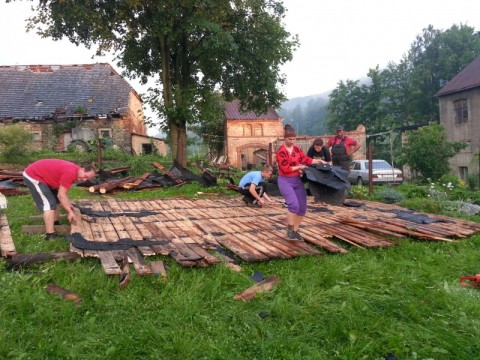 Trąba powietrzna w Chrośnicy (Zdjęcia) - 12