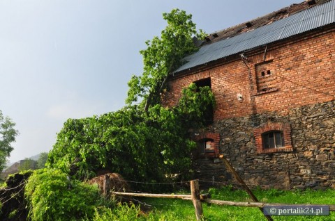 Trąba powietrzna w Chrośnicy (Zdjęcia) - 2