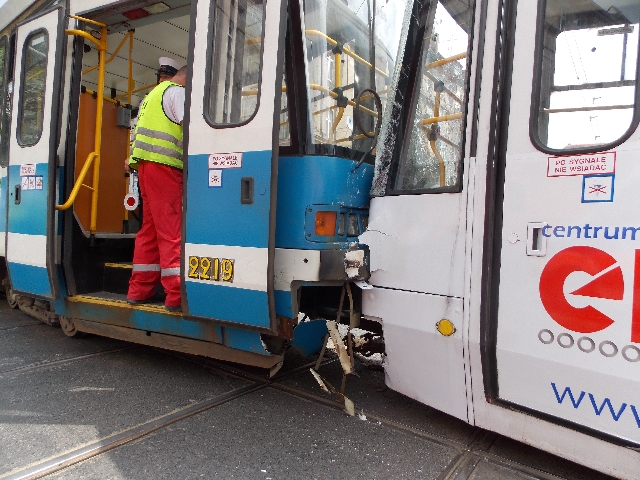 Zderzenie tramwajów (Zdjęcia) - 5
