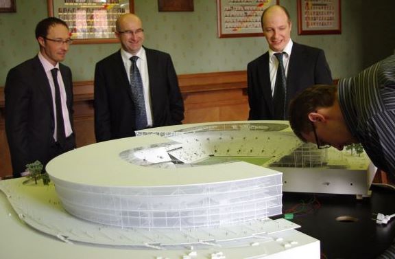 Stadionowe poślizgi (Posłuchaj) - Archiwum prw.pl (Fot. Katarzyna Górowicz)  Sławomir Wojtas (z lewej) 