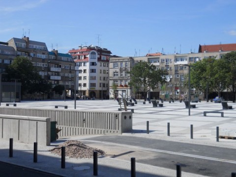 300 miejsc dla aut w centrum (Zdjęcia) - 0