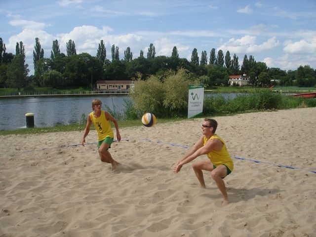 Wakacje z siatkówką plażową - 0