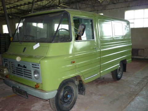 Kup sobie wojskowy autobus (Zobacz) - 2
