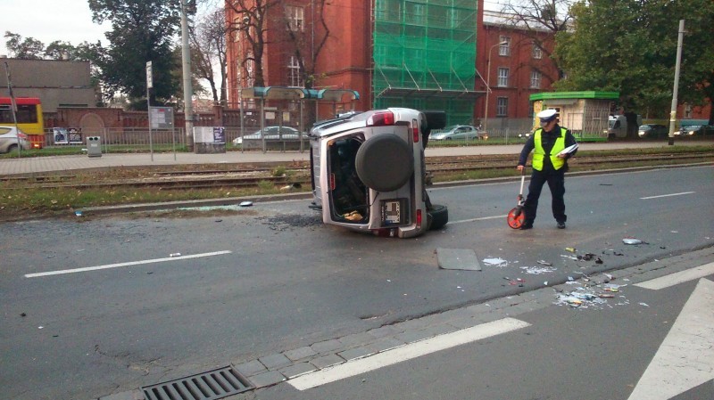 Wypadek na Hallera (Zobacz zdjęcia) - 5