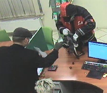 Napadli na bank! Poznajesz ich? - 2