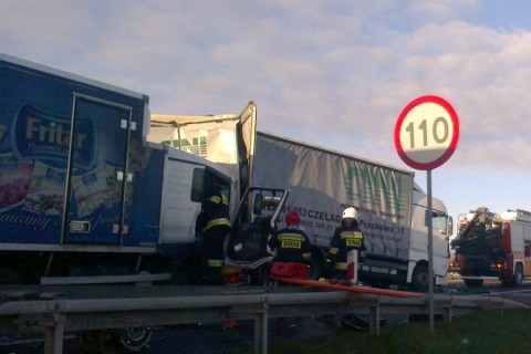 A4: Zderzyło się sześć ciężarówek  - 10