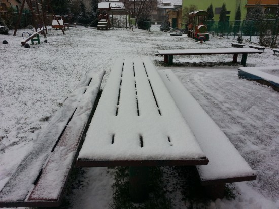 Śnieg przysypał Dolny Śląsk (Zobacz) - fot. arch.prw.pl
