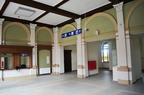 Dworzec w Świebodzicach jak nowy - 4