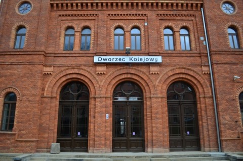 Dworzec w Świebodzicach jak nowy - 8