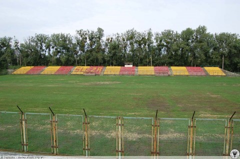 Piłkarz za stadion. Akt desperacji? - 1